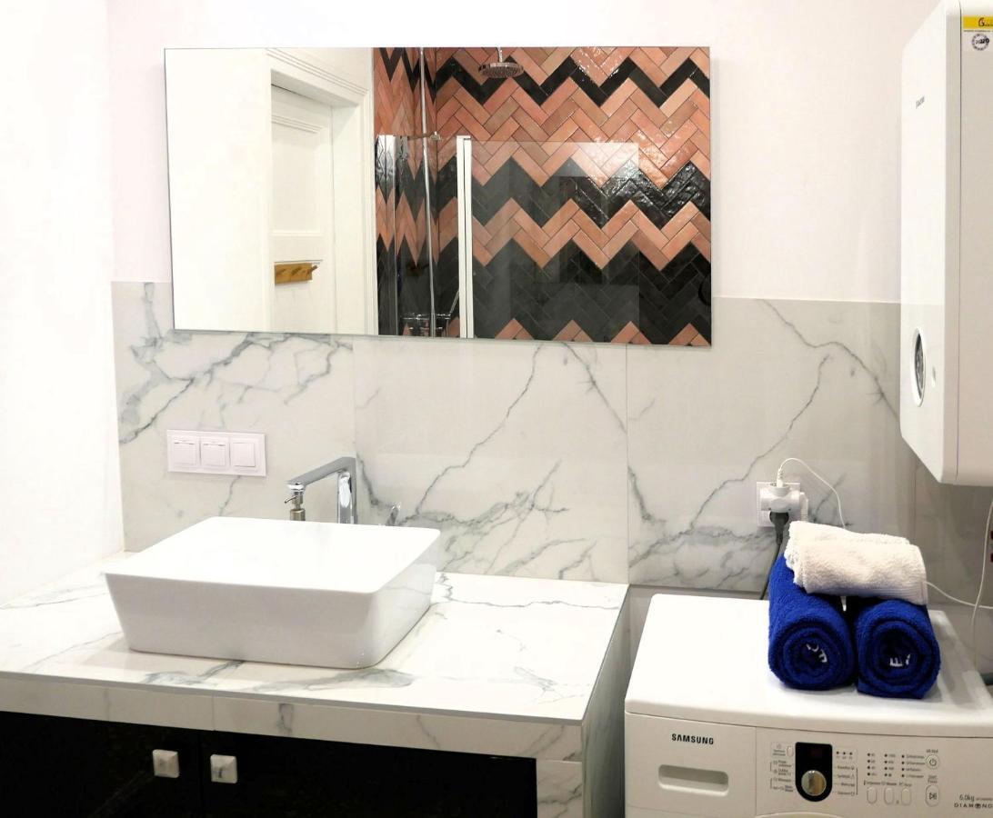 Tenement Apartment 90M2 City Center Krasków Eksteriør bilde